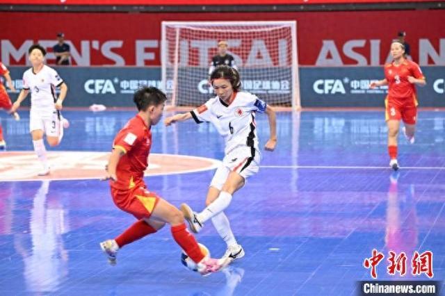 美国队与汤加队展开激烈角逐(汤加和中国有木有建立外交关系) 美国队与汤加队展开激烈角逐(汤加和中国有木有建立外交关系)