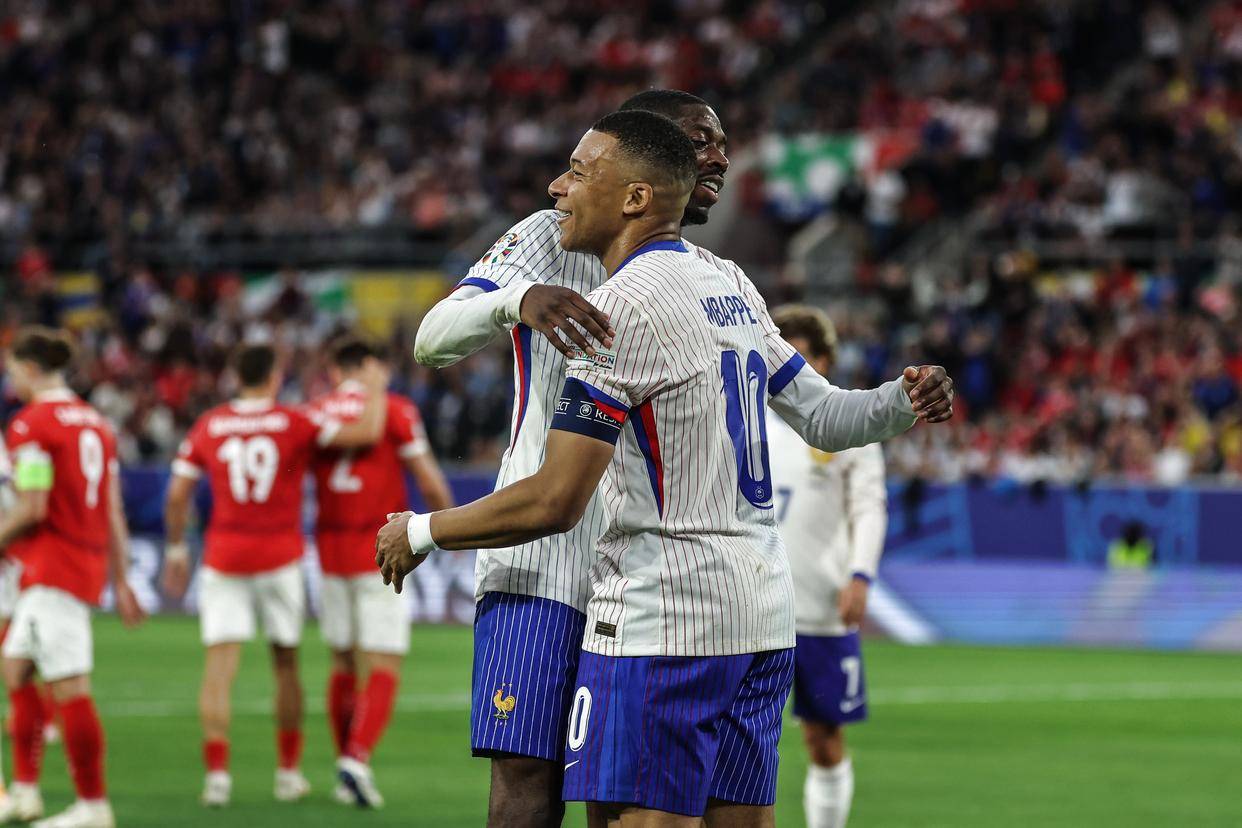 关于法国队以强大实力晋级欧锦赛决赛阶段的信息 关于法国队以强大实力晋级欧锦赛决赛阶段的信息