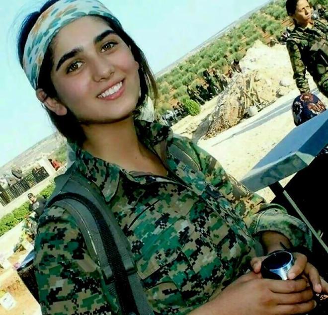 精彩的一战,女球员们展现出色技术 精彩的一战,女球员们展现出色技术