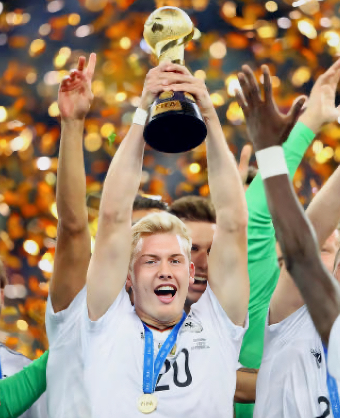 波兰中场球员接受特训以备战重要比赛 波兰中场球员接受特训以备战重要比赛