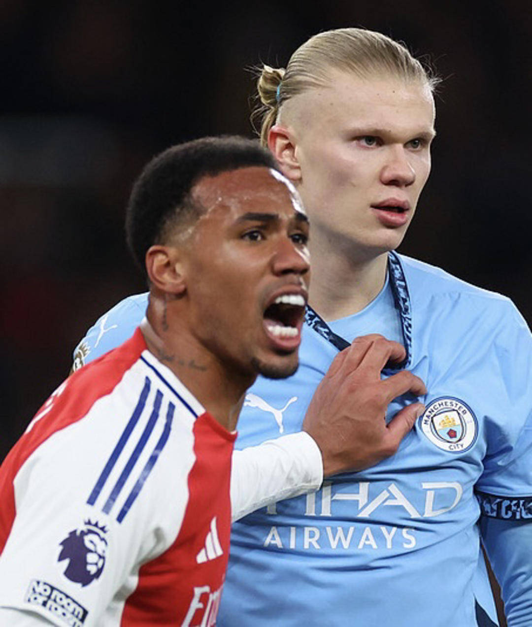 德比战中后卫失误,导致球队丢掉胜利的简单介绍 德比战中后卫失误,导致球队丢掉胜利的简单介绍