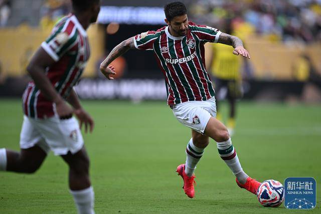 巴西足球冠军队弗鲁米奇主场击败安德拉烈斯 巴西足球冠军队弗鲁米奇主场击败安德拉烈斯