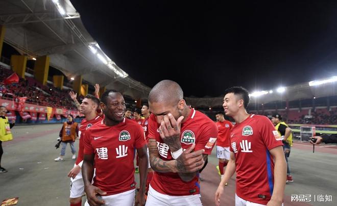 富力客场逼平建业,硬仗胜出 富力客场逼平建业,硬仗胜出