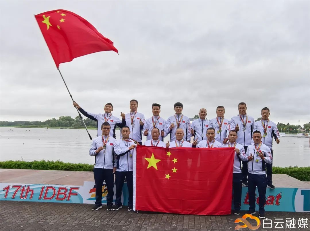 包含重返赛场,球队载誉归来,迎接新挑战的词条 包含重返赛场,球队载誉归来,迎接新挑战的词条