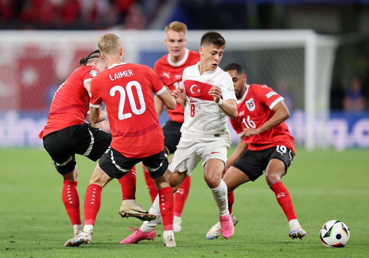 奥地利队在比赛中展现出色实力,雄心勃勃的简单介绍 奥地利队在比赛中展现出色实力,雄心勃勃的简单介绍