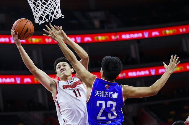 法国男篮顽强不息,全队拼尽全力争领先的简单介绍 法国男篮顽强不息,全队拼尽全力争领先的简单介绍