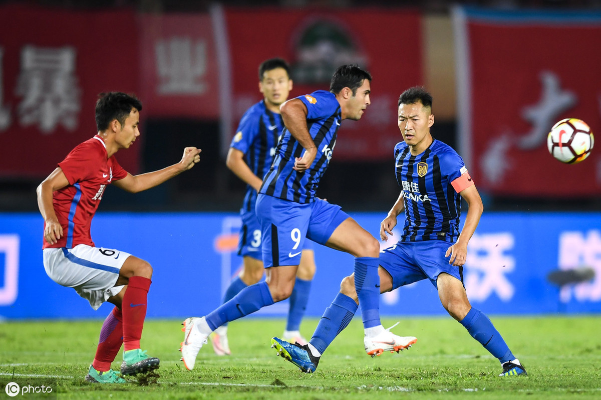 河南建业客场大胜江苏苏宁,喜迎连胜的简单介绍 河南建业客场大胜江苏苏宁,喜迎连胜的简单介绍