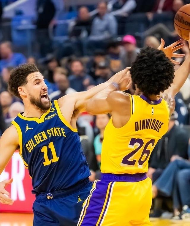 勇士重磅交易!球队核心四换一换来大牌球星 勇士重磅交易!球队核心四换一换来大牌球星