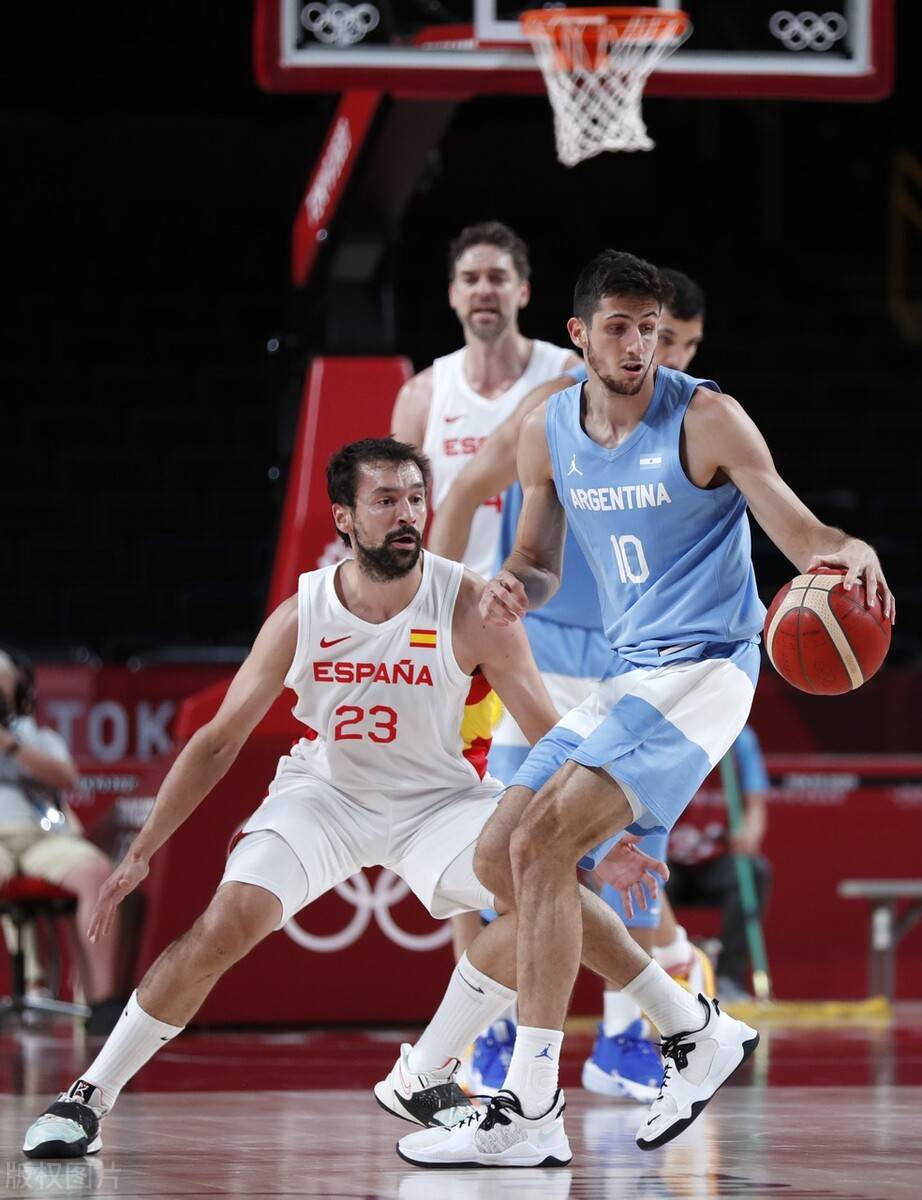 西班牙篮球联赛首轮较量激烈 西班牙篮球联赛首轮较量激烈