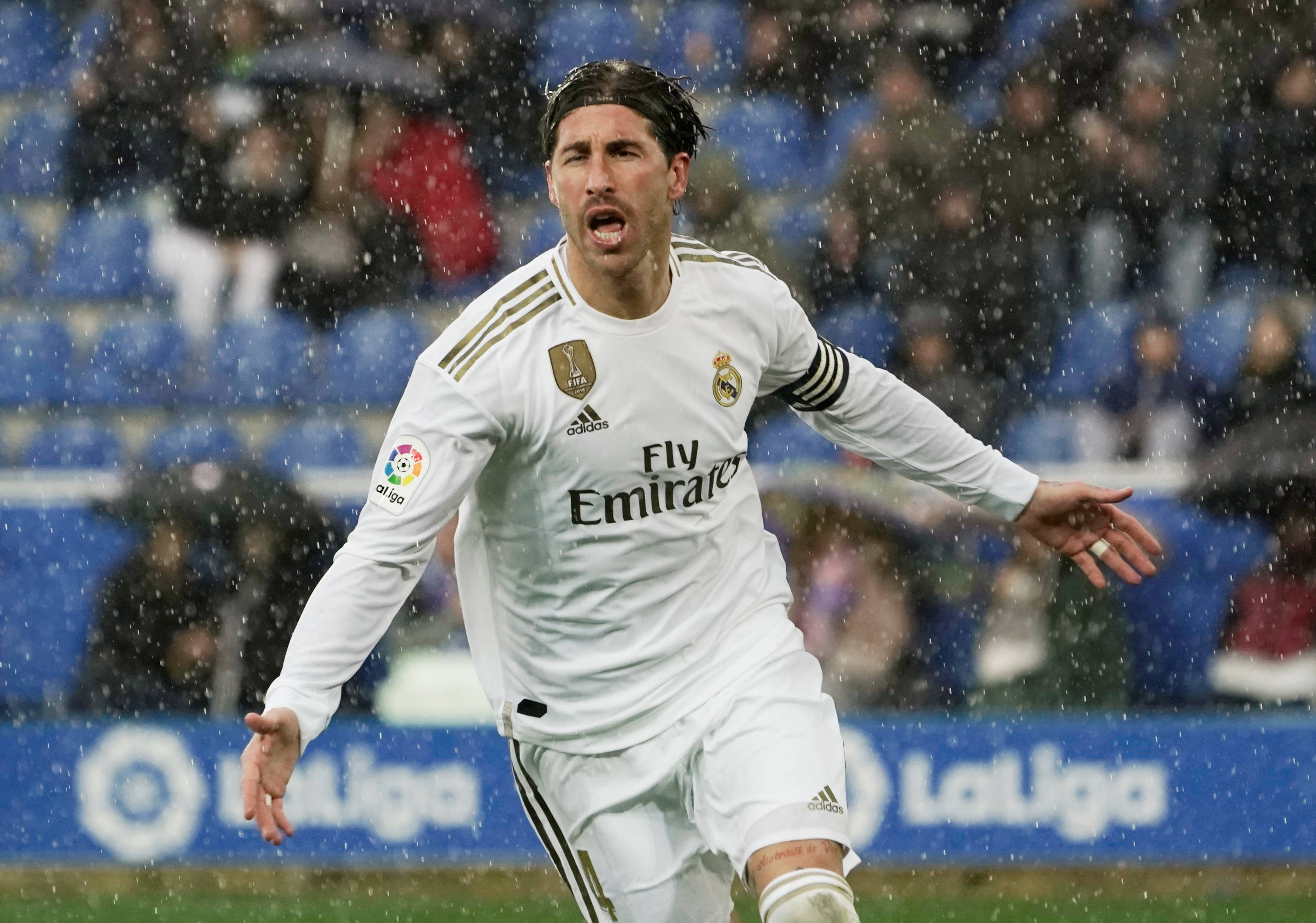 关于皇家马德里客场战平,晋级前景渺茫的信息 关于皇家马德里客场战平,晋级前景渺茫的信息