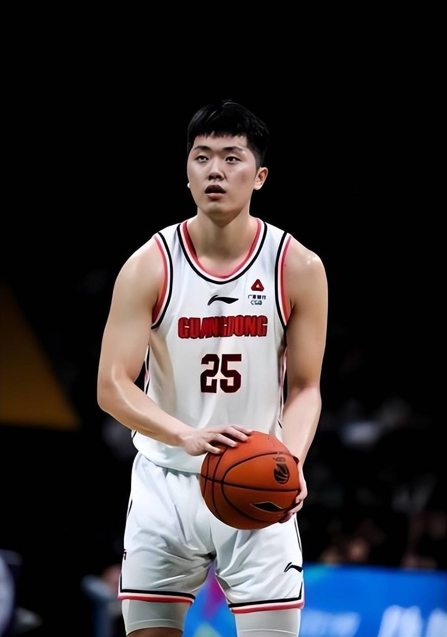 关于主力球员赛季末期体能下降,备战压力大增的信息 关于主力球员赛季末期体能下降,备战压力大增的信息