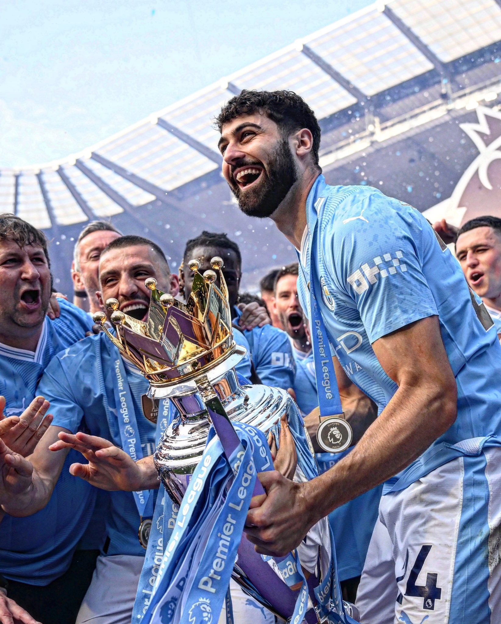 英超杯:曼联队憾负曼城队屈居亚军的简单介绍 英超杯:曼联队憾负曼城队屈居亚军的简单介绍