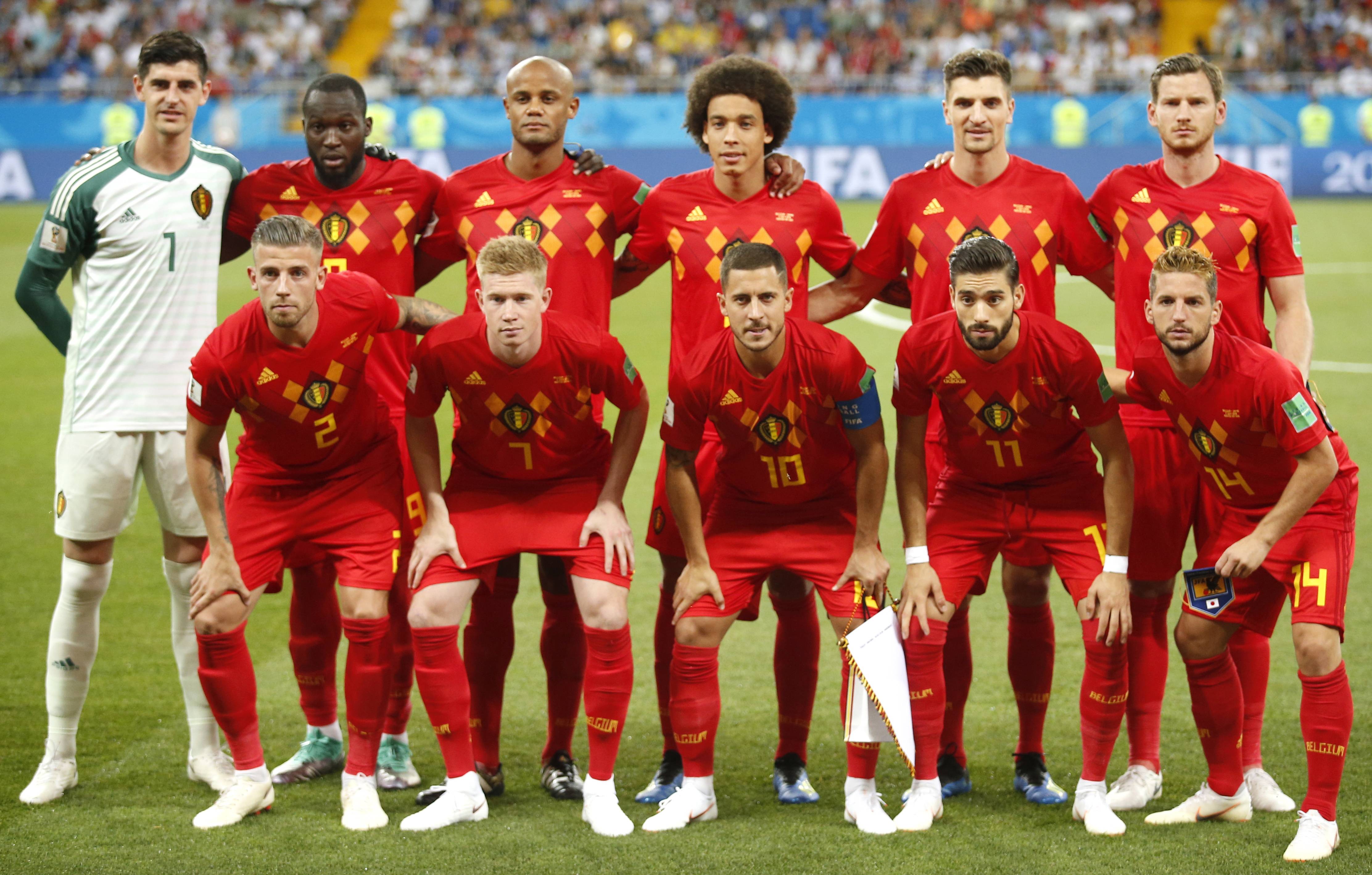 关于热闹非凡!欧洲足球联赛中一众顶尖球员抢尽风头的信息 关于热闹非凡!欧洲足球联赛中一众顶尖球员抢尽风头的信息