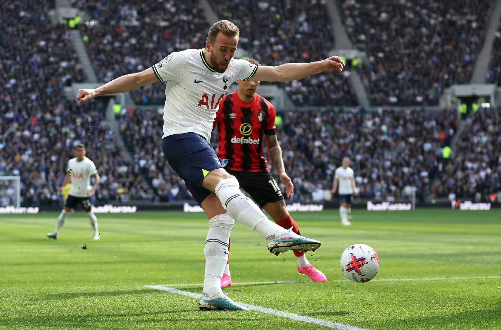 热刺全队发挥出色取得压倒性胜利,迎来胜利狂潮的简单介绍 热刺全队发挥出色取得压倒性胜利,迎来胜利狂潮的简单介绍